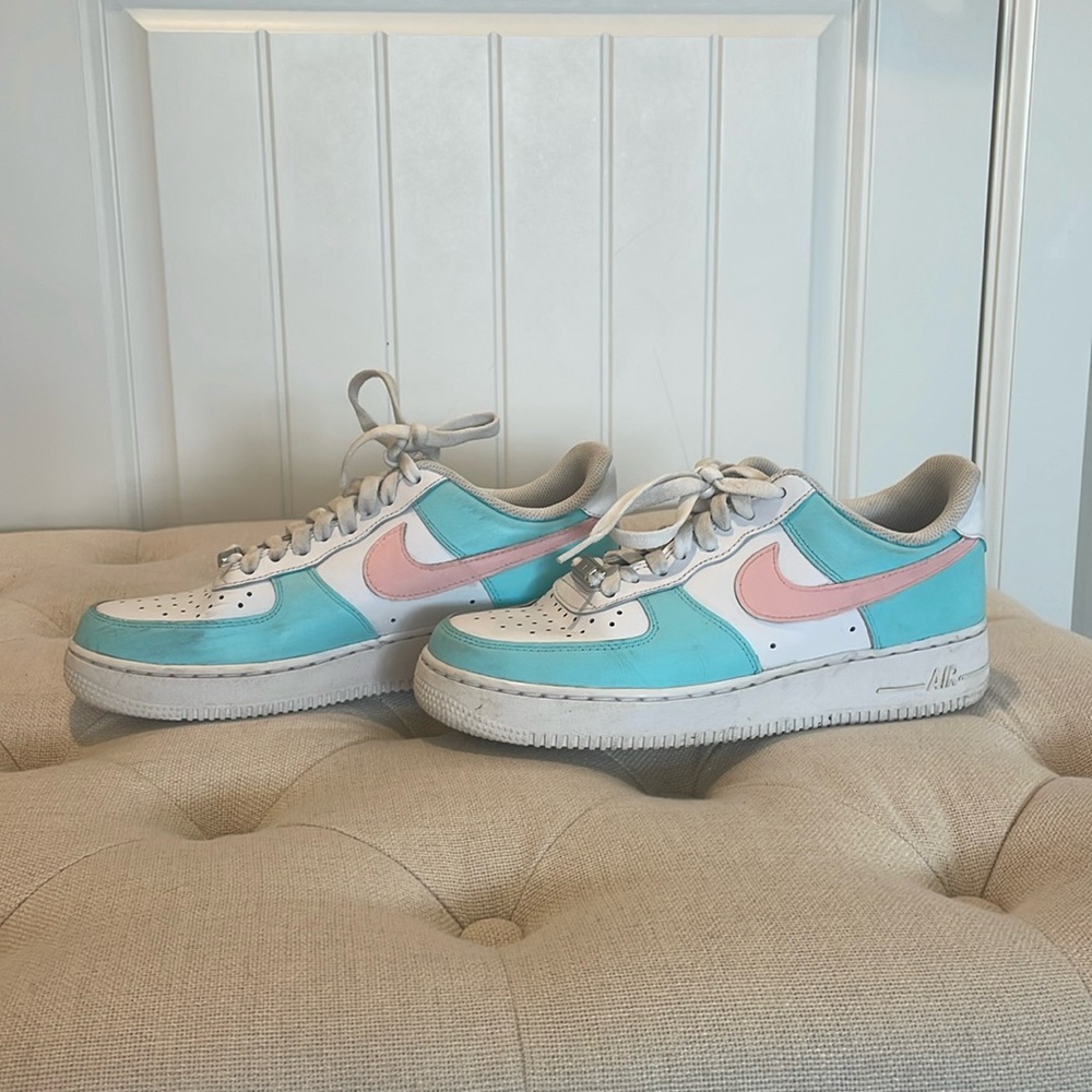 RARE Nike AF1 size 9